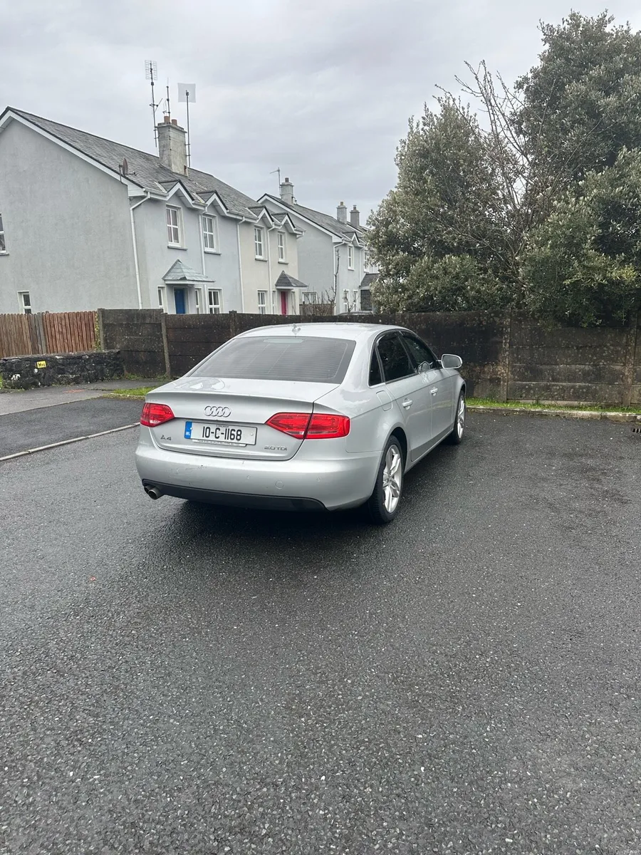 Audi A4 - Image 2