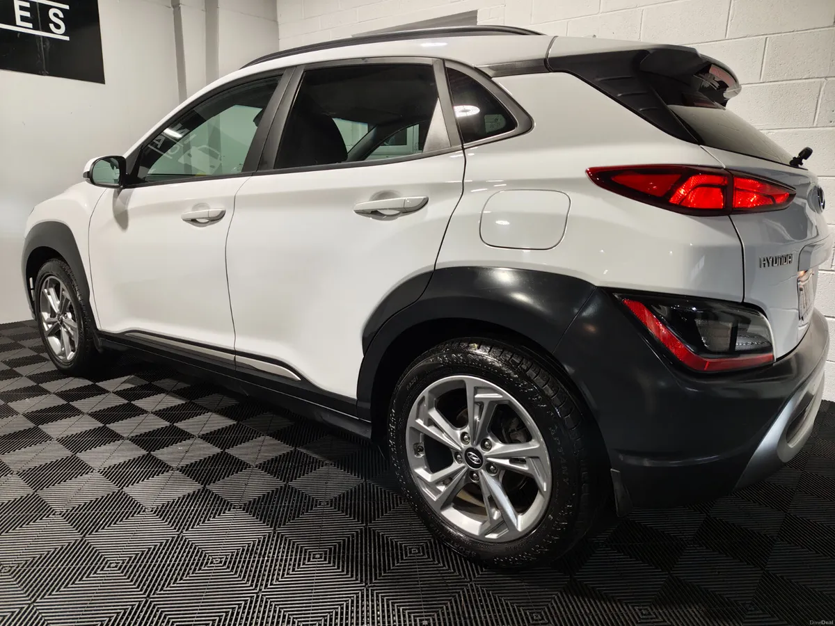 Hyundai KONA 2022 1.0 PETROL KAUAI EXECUTIVE SPEC - Image 4