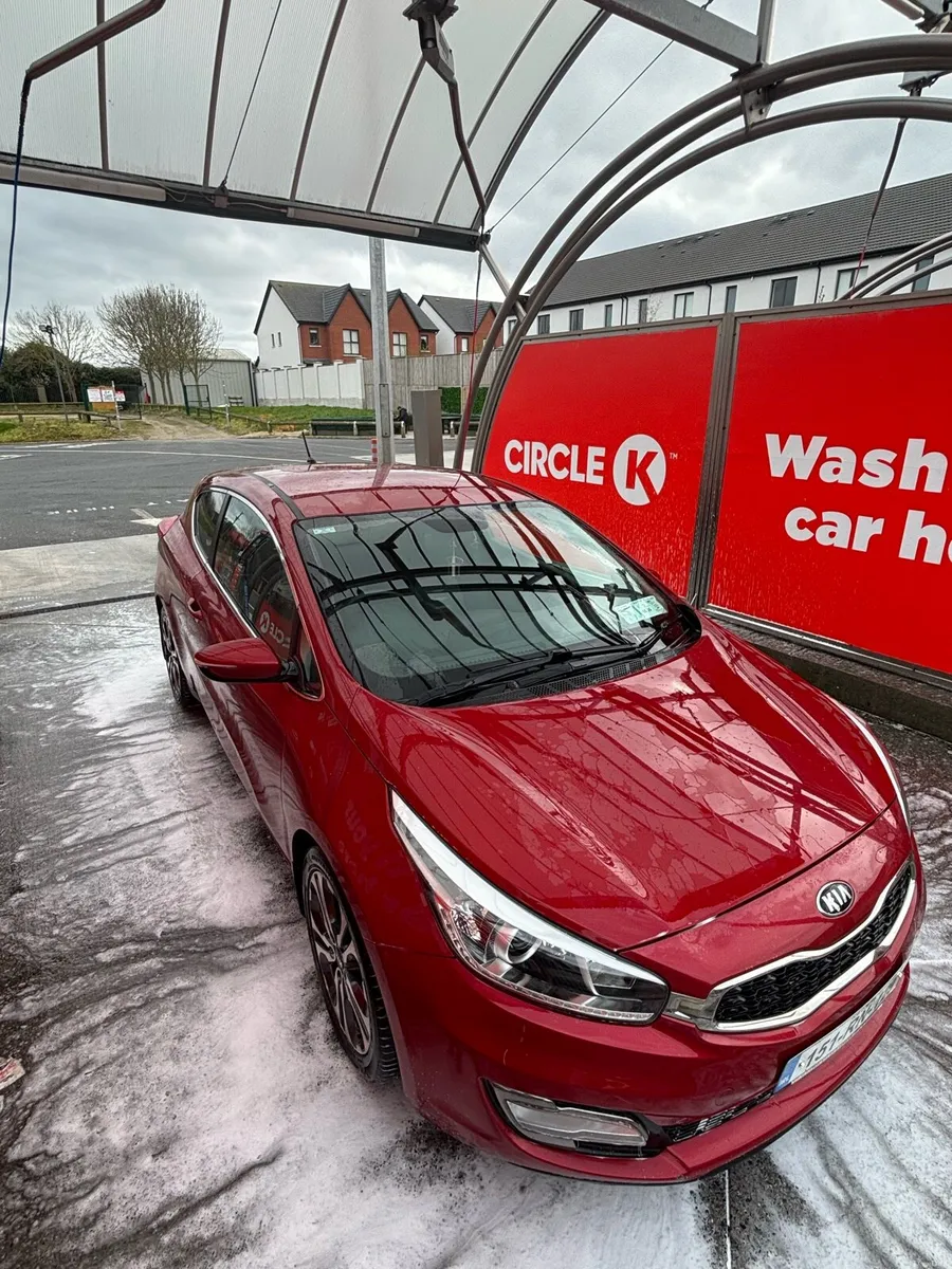 Kia Ceed 2015 - Image 2