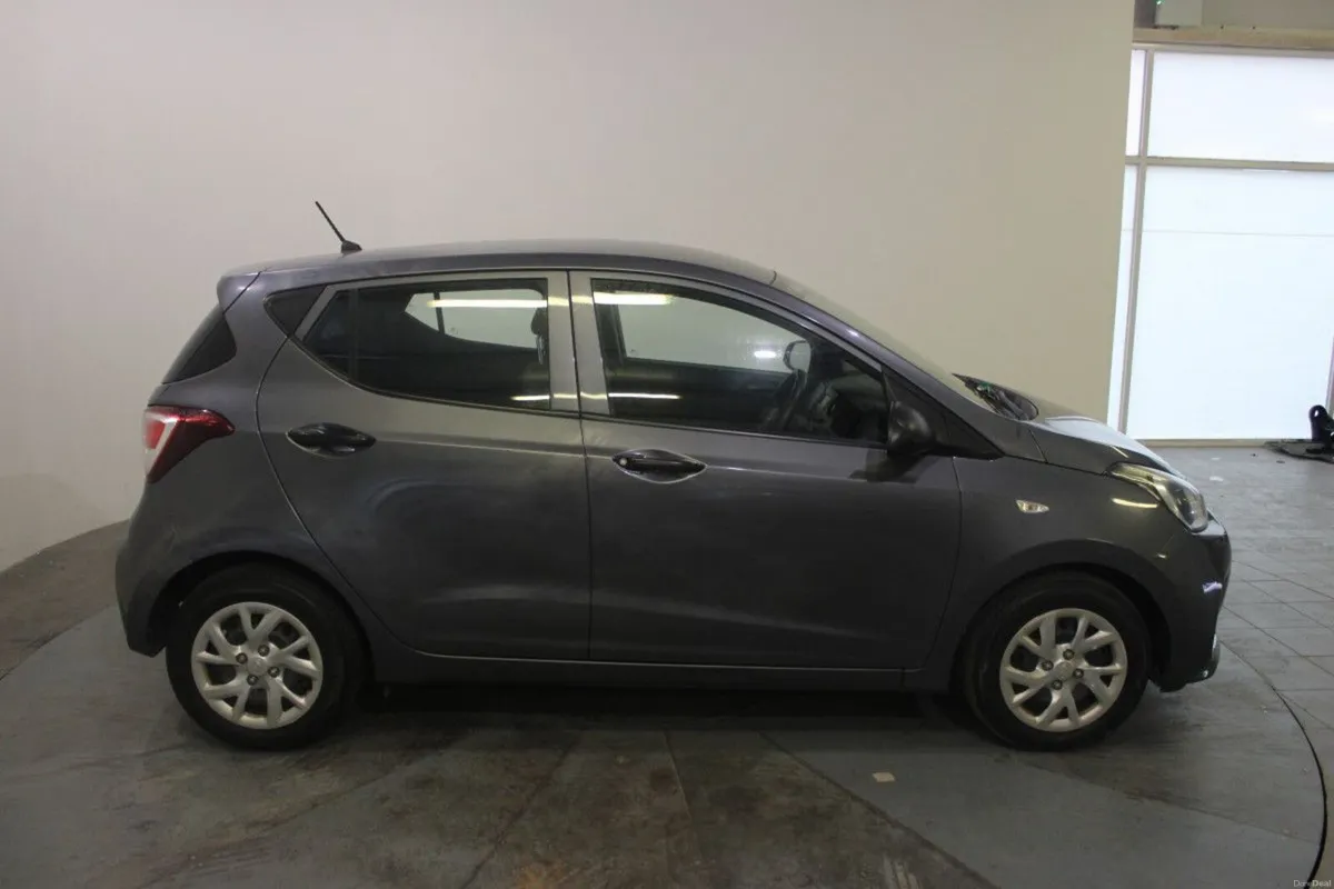 Hyundai i10 1.0 Classic - TENDER 27 - BODYWORK ON - Image 3