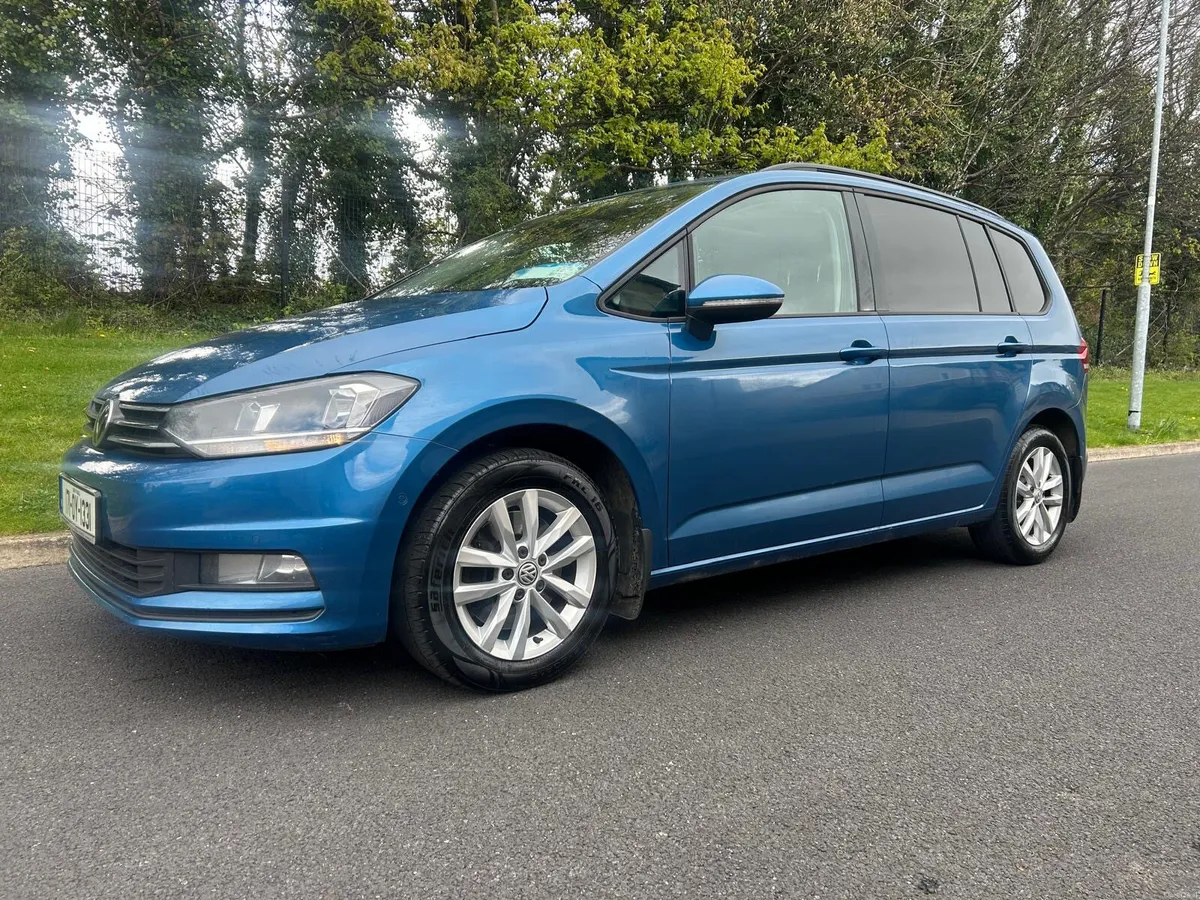 Volkswagen Touran 2017 (04/27,TAX09/26) - Image 5