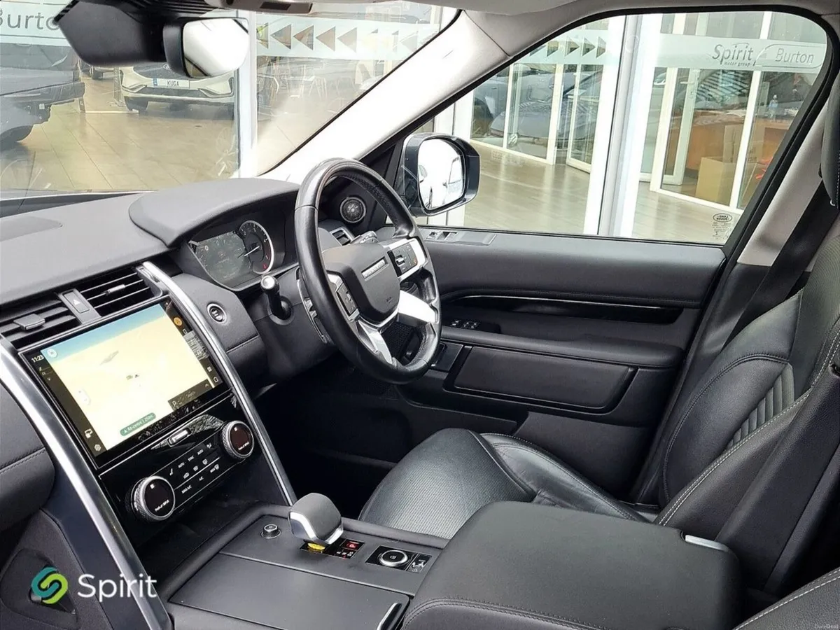 Land Rover Discovery 3.0 SD6 SE Campaign - Image 3