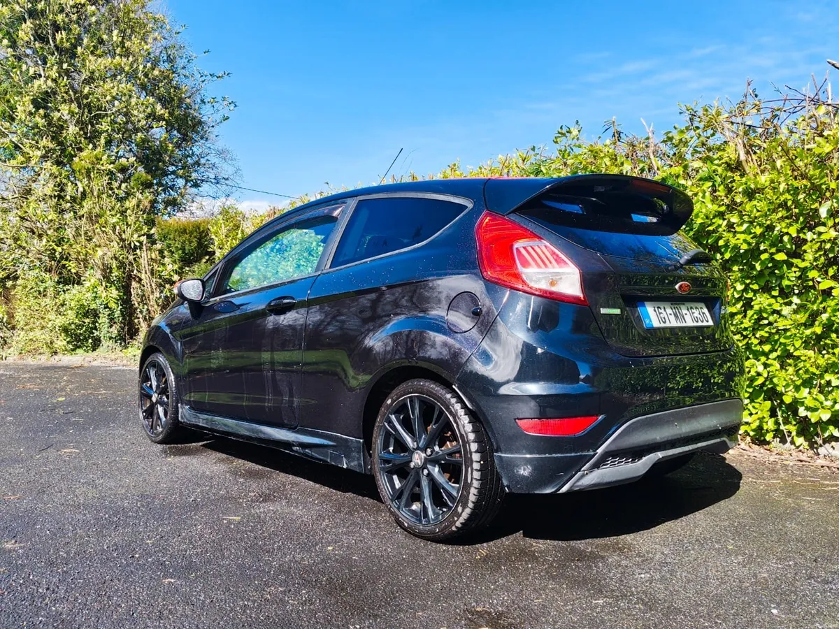 Ford Fiesta 1.0 Zetec S Black Edition 140HP - Image 4