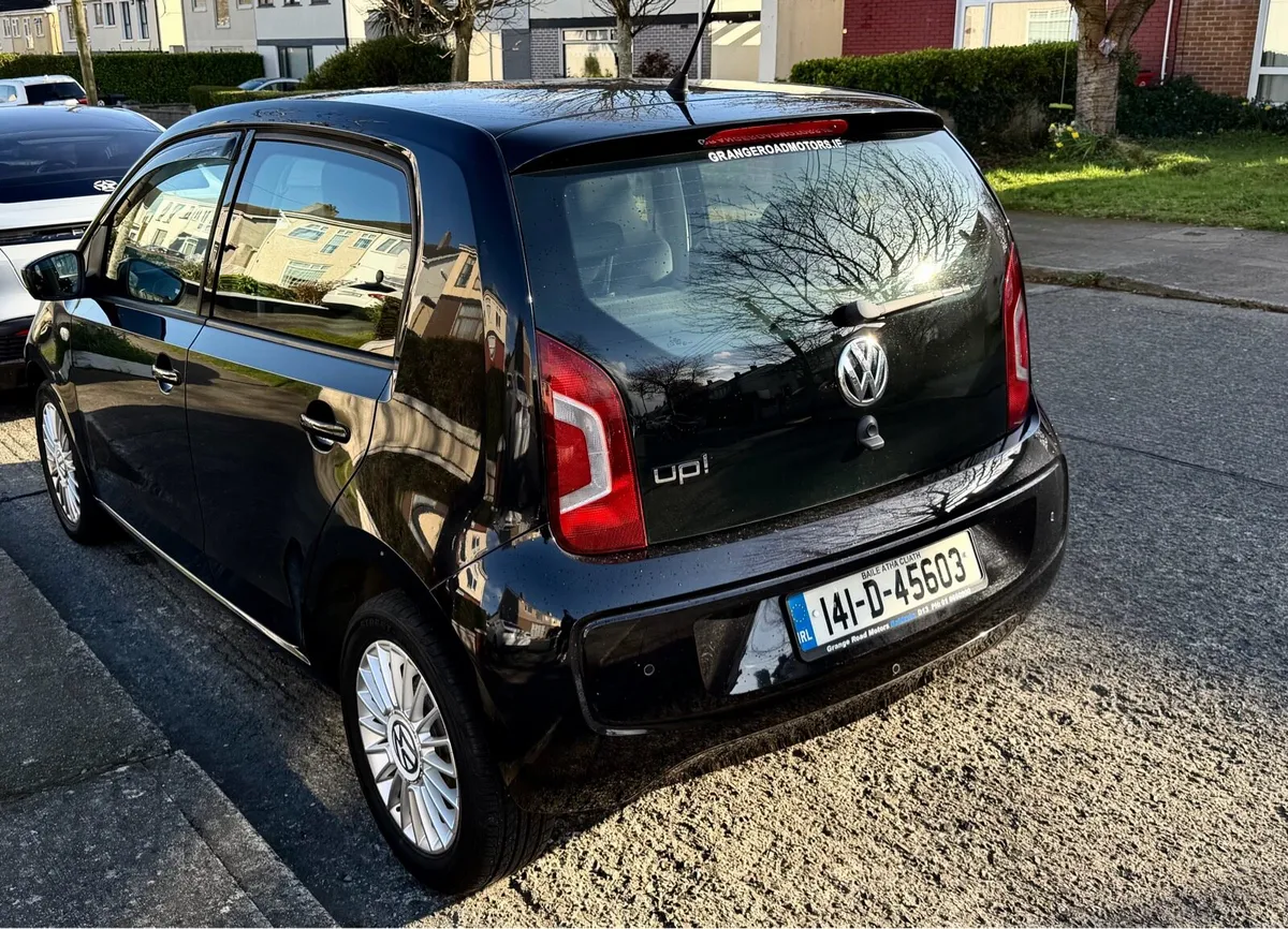 Volkswagen UP Automatic/ 6.9K / Mint - Image 2