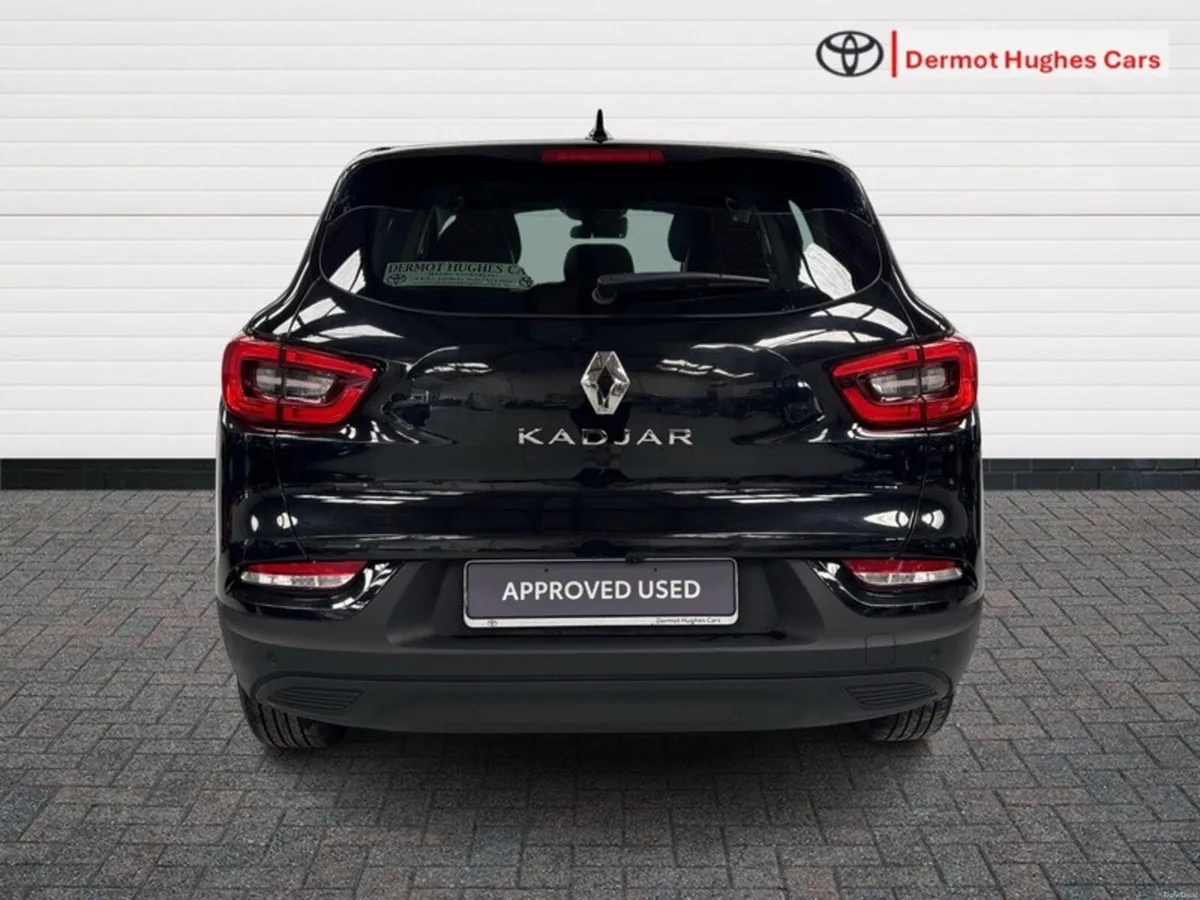 Renault Kadjar ICONIC TCE 140 MY21.5 5 5DR - Image 4