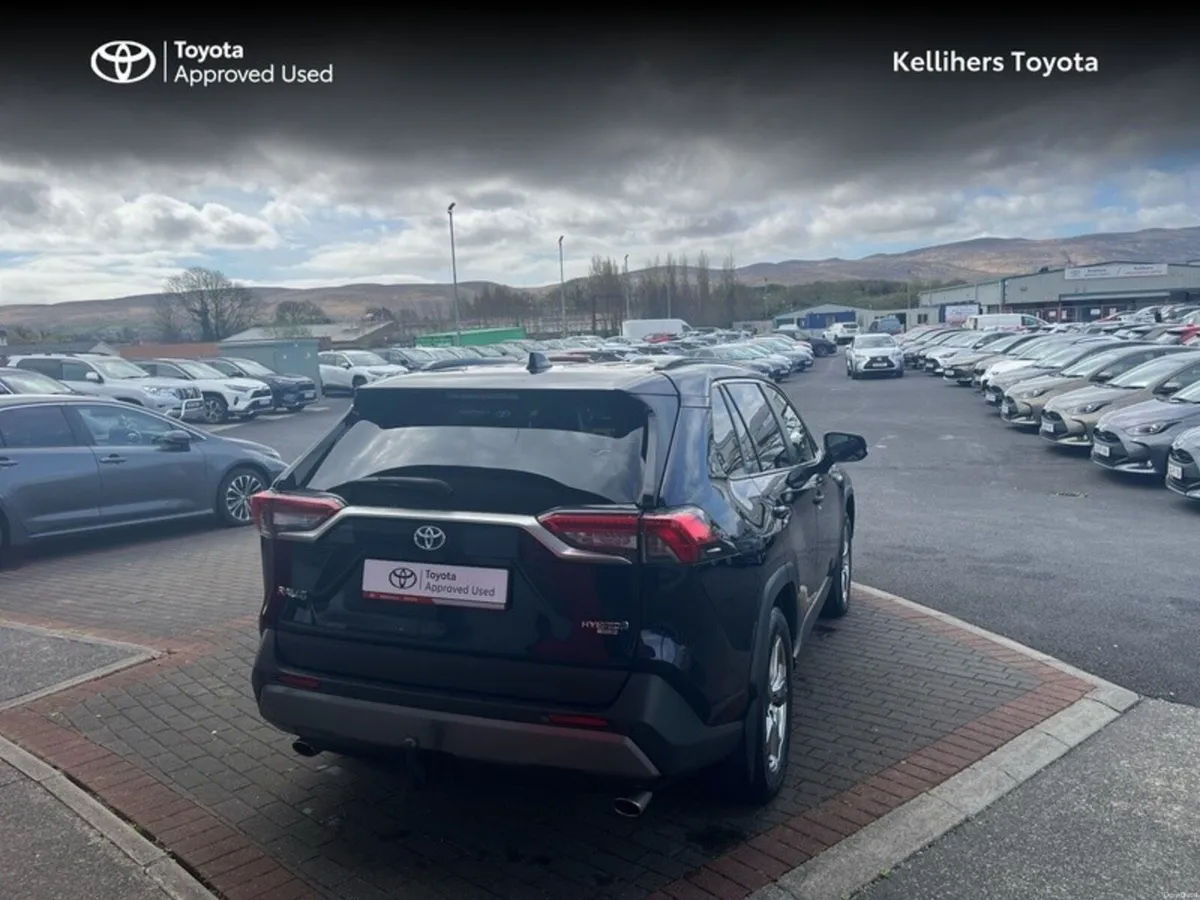 Toyota RAV4 RAV4 HYBRID SOL 2WD 4DR AUTO - Image 4