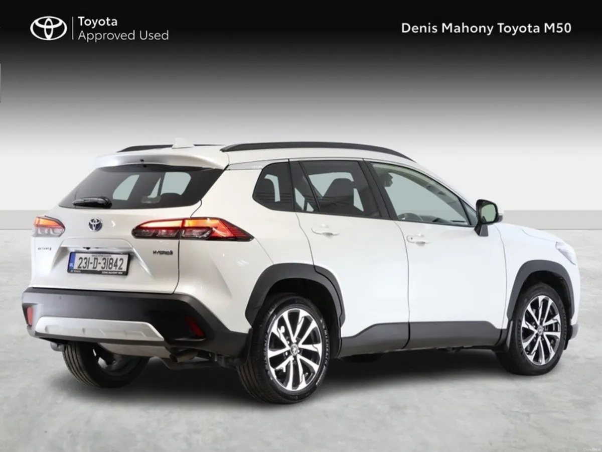 Toyota Corolla Cross Luna Sport Hybrid - Image 2
