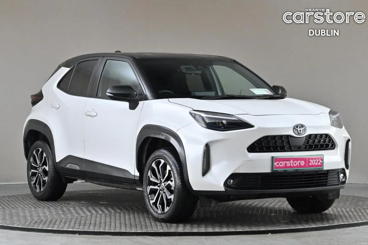 Toyota Yaris Cross 1.5 CVT LUNA SPORT HYBRID **BI- - Image 1