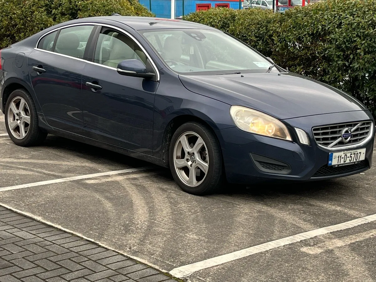 2011 Volvo S60, NCT 5/27, VERY CLEAN - Image 3