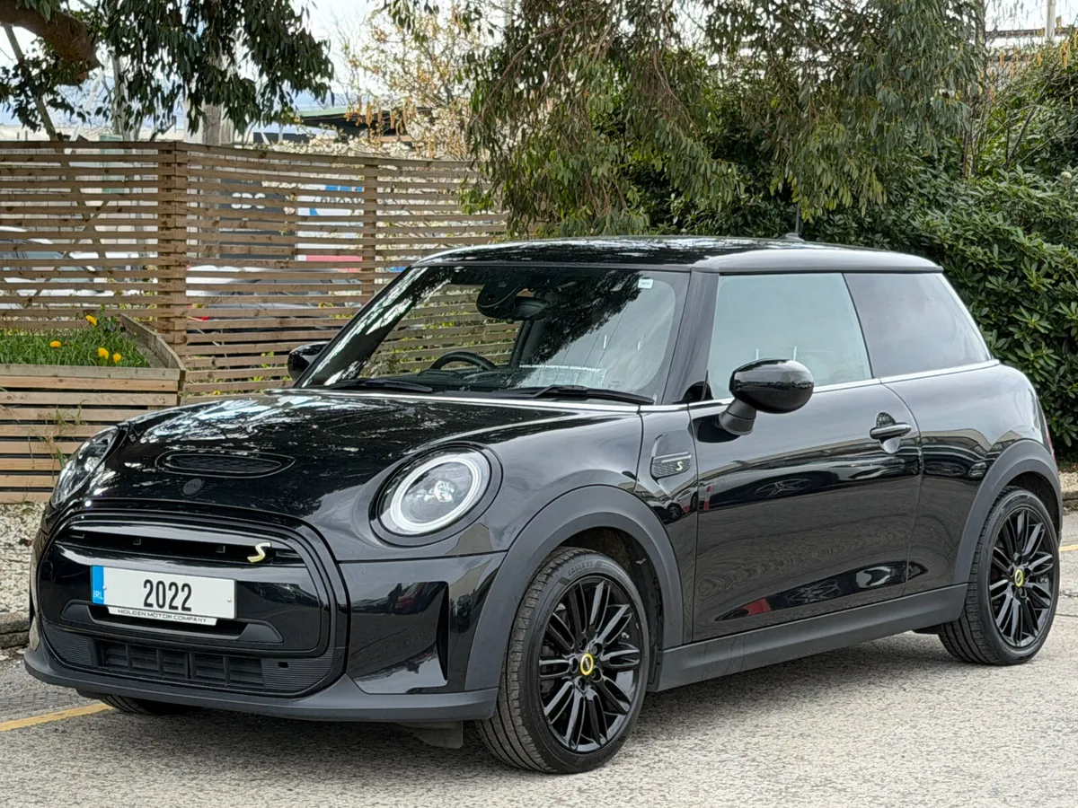 2022 Mini Electric..LEVEL 2 SPEC..2 keys - Image 1
