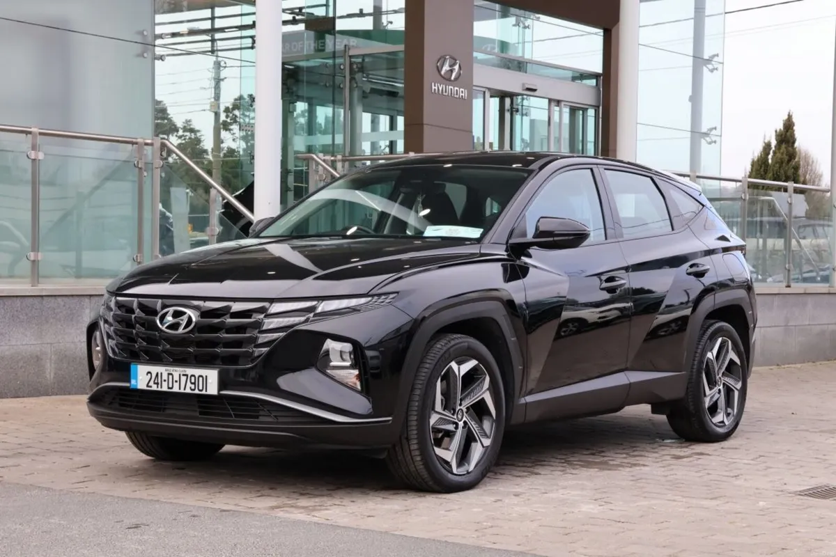 Hyundai Tucson 4WD Comfort Plus PHEV Auto - Image 1