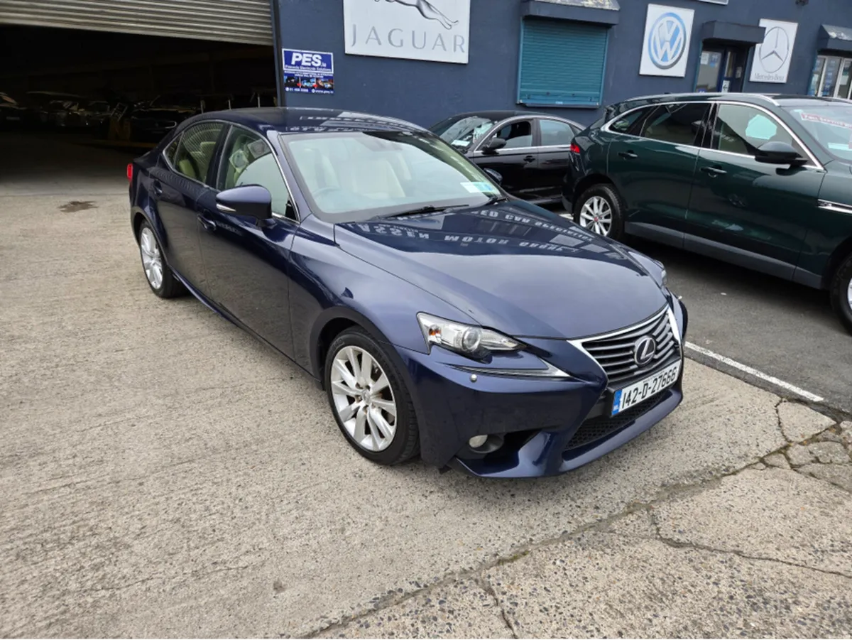 Lexus IS 300 H 2.5 LUXURY CVT AUTO 4DR..// VERY CL - Image 2