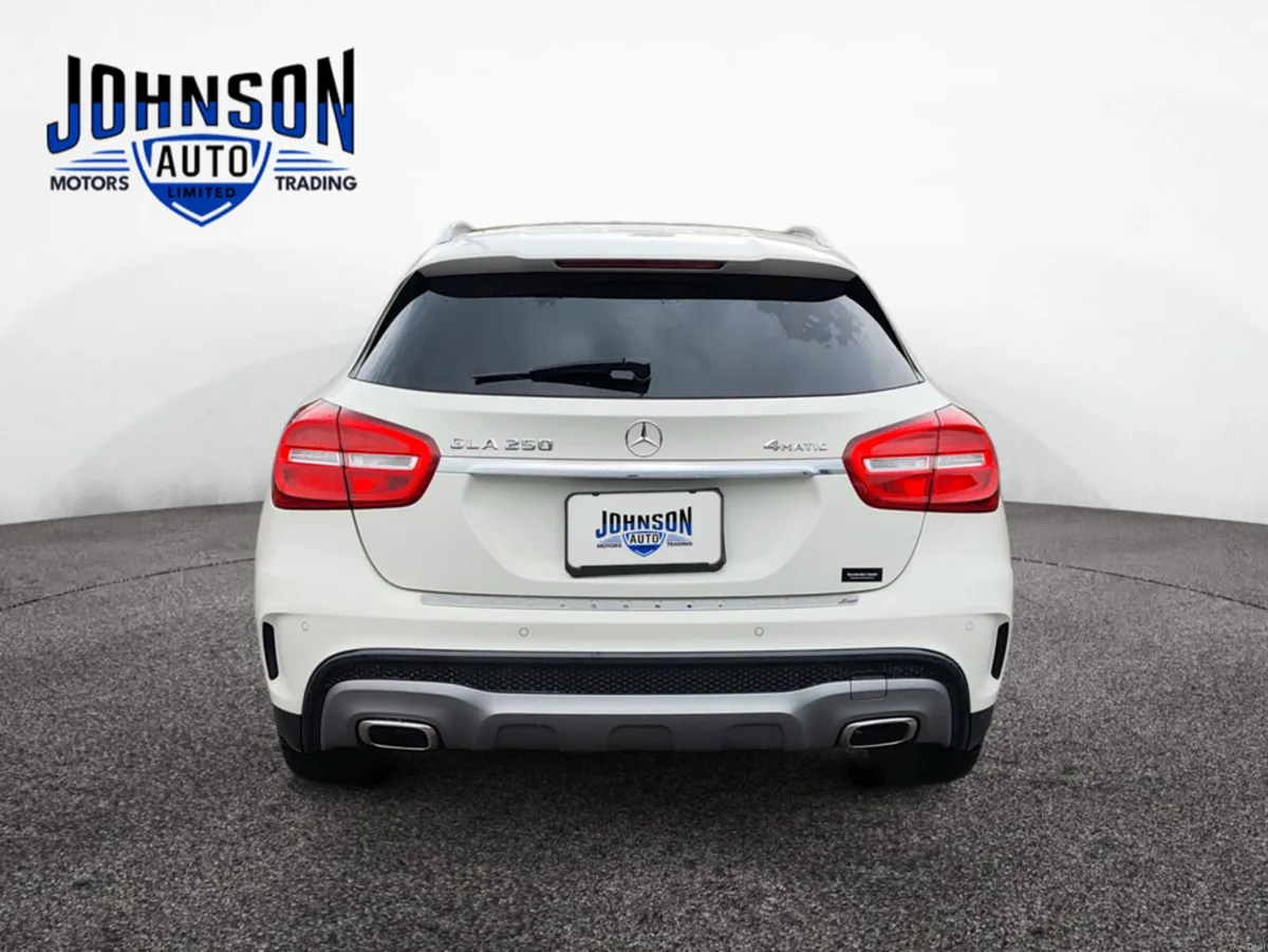 Mercedes-Benz GLA 2.0 Petrol Auto - Image 3