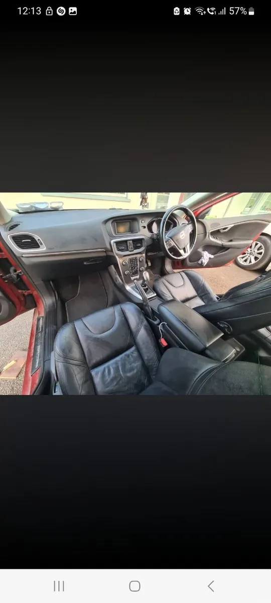 Volvo V40 2014 - Image 2