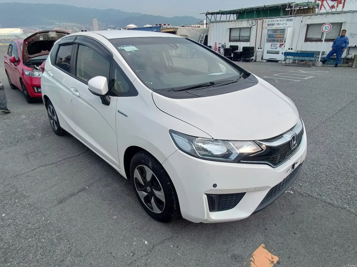 2017 Honda Fit Hybrid Automatic - Image 1