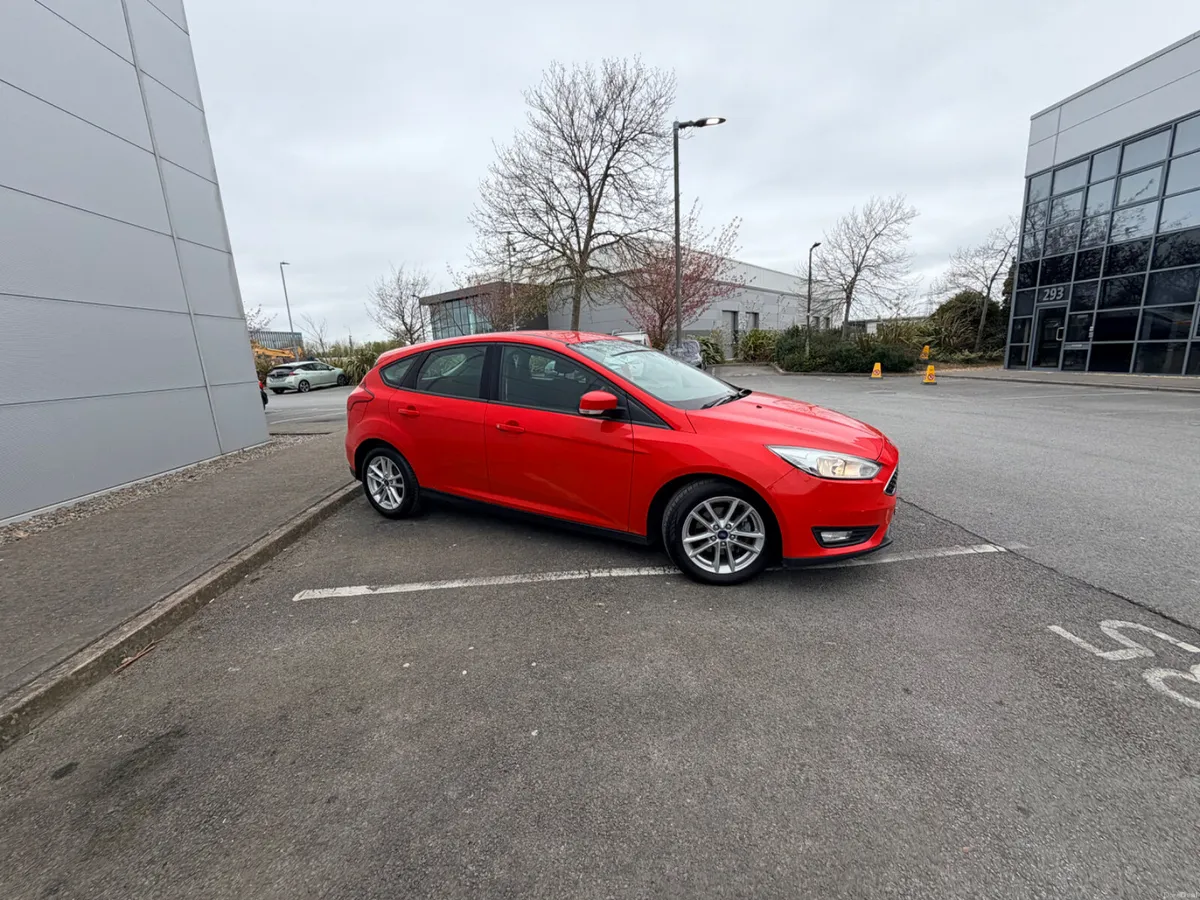 162 Ford Focus 1.5 D ZTHEC ~ Hatchback ~ - Image 4