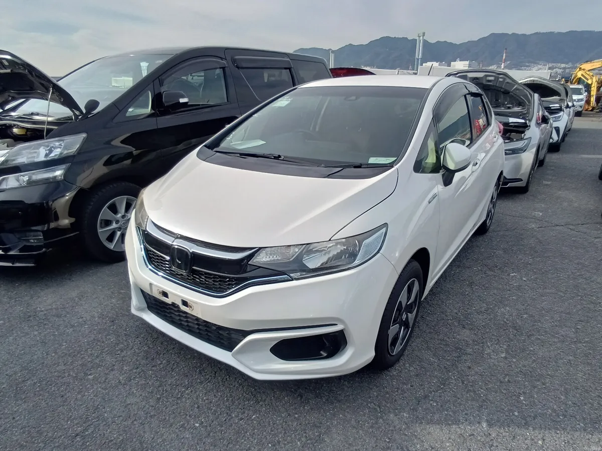 2018 Honda Fit Hybrid Automatic - Image 2