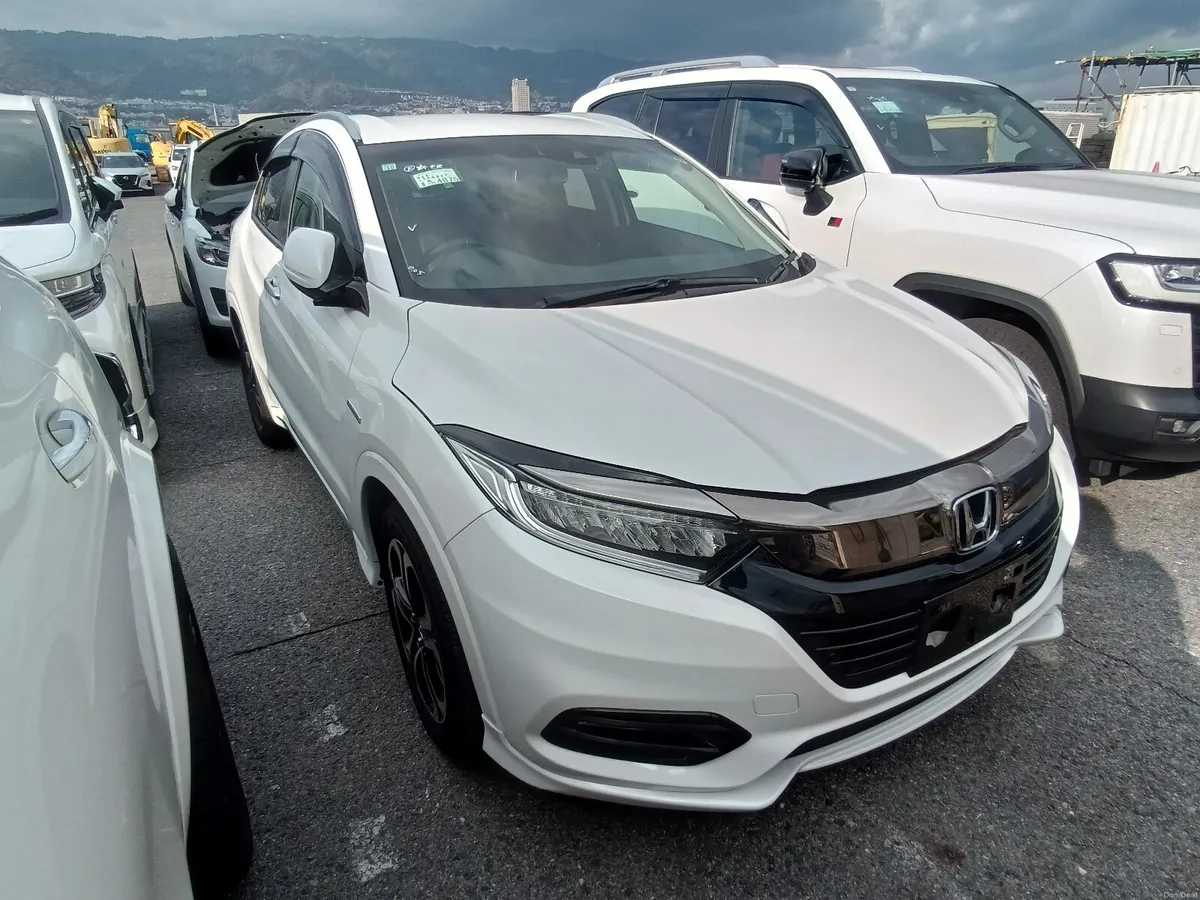 2018 Honda Vezel Hybrid Automatic - Image 1
