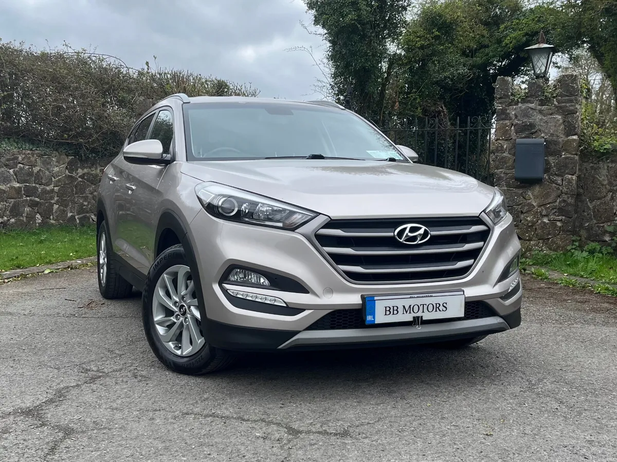 Hyundai Tucson 1.7 D Executive SE - Image 1