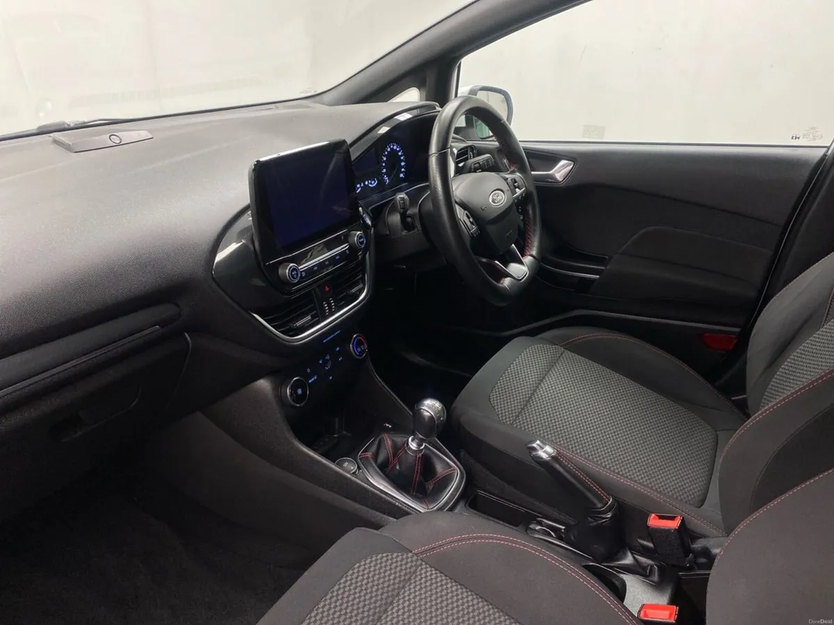 Ford Fiesta 1.0T EcoBoost 100 PS ST-Line - Image 2