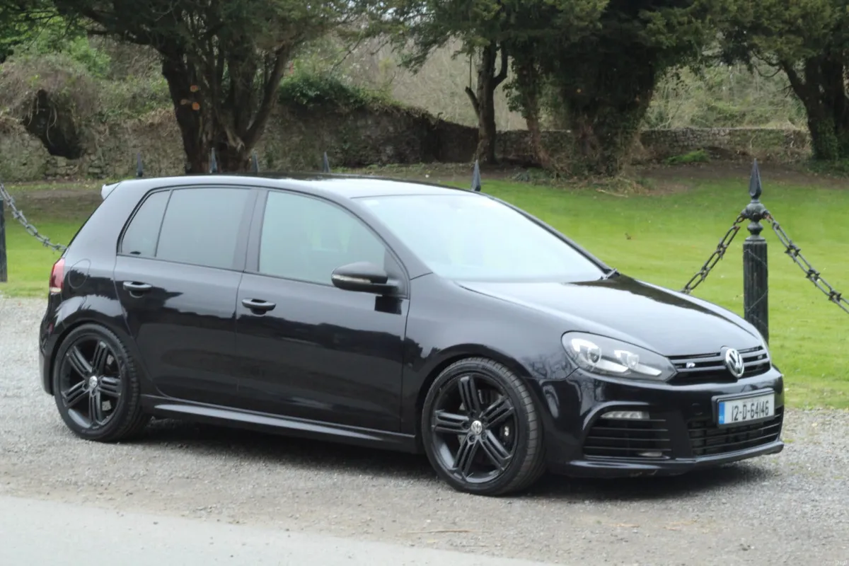 2012 Volkswagen Golf R - Image 1