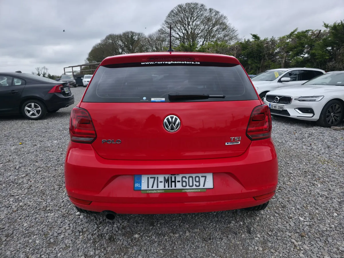 2017 Volkswagen Polo - Image 4