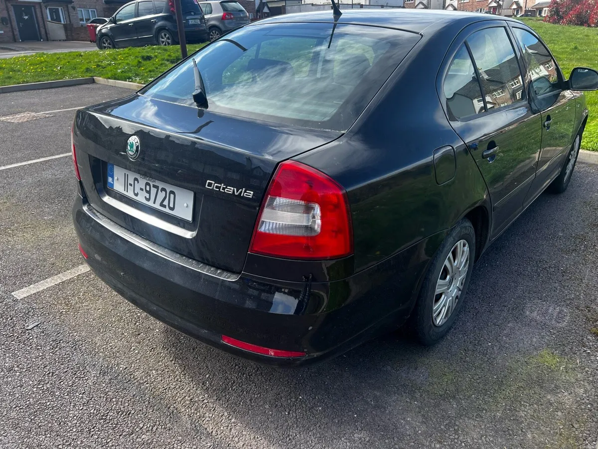 Skoda Octavia LOW MILEAGE - Image 4