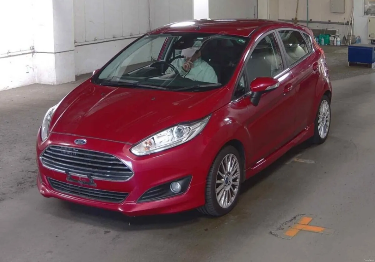 2015 Ford Fiesta Automatic - Image 2