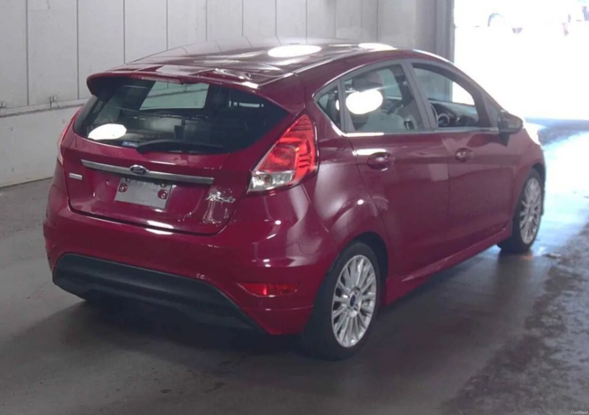 2015 Ford Fiesta Automatic - Image 3