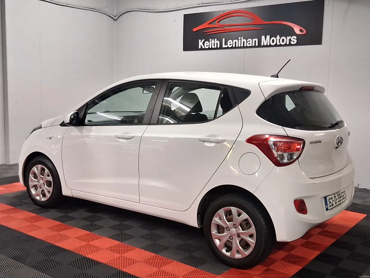 2015 Hyundai i10 **LOW MILES** - Image 3