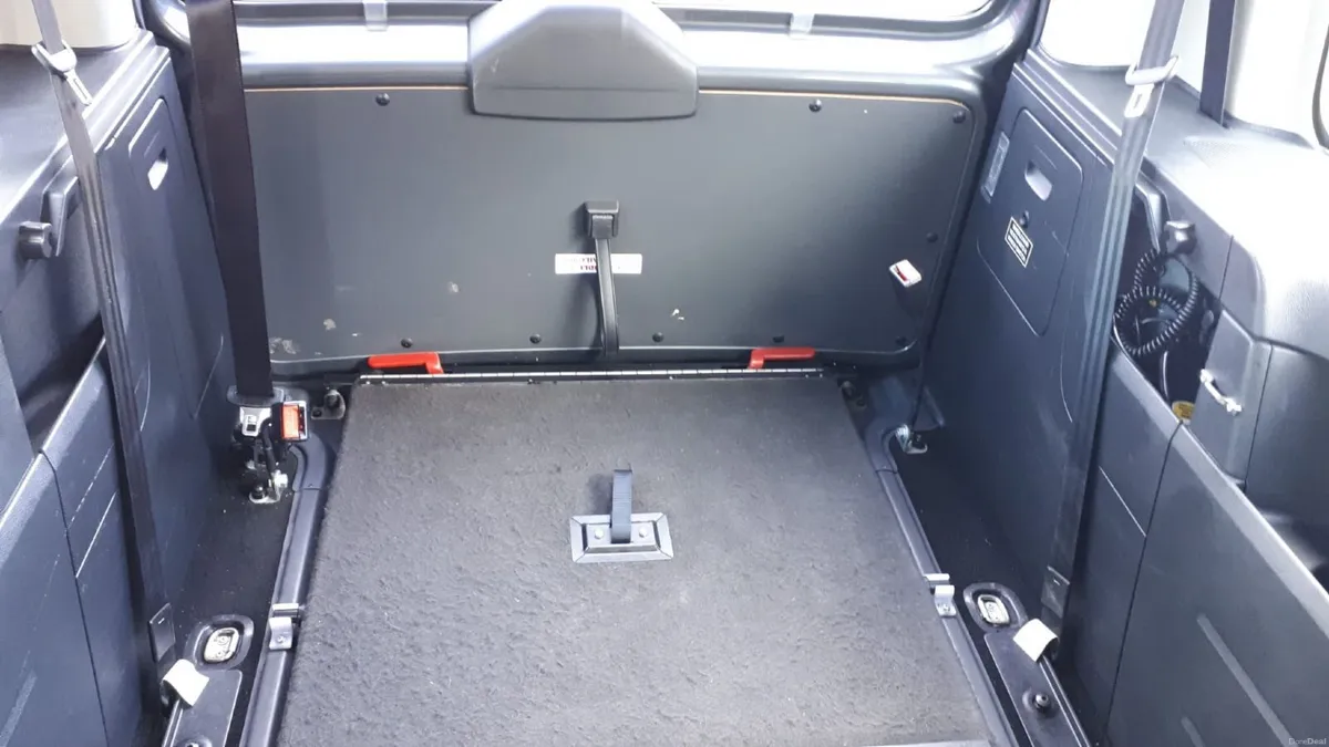 Volkswagen Caddy 2021 - Image 4