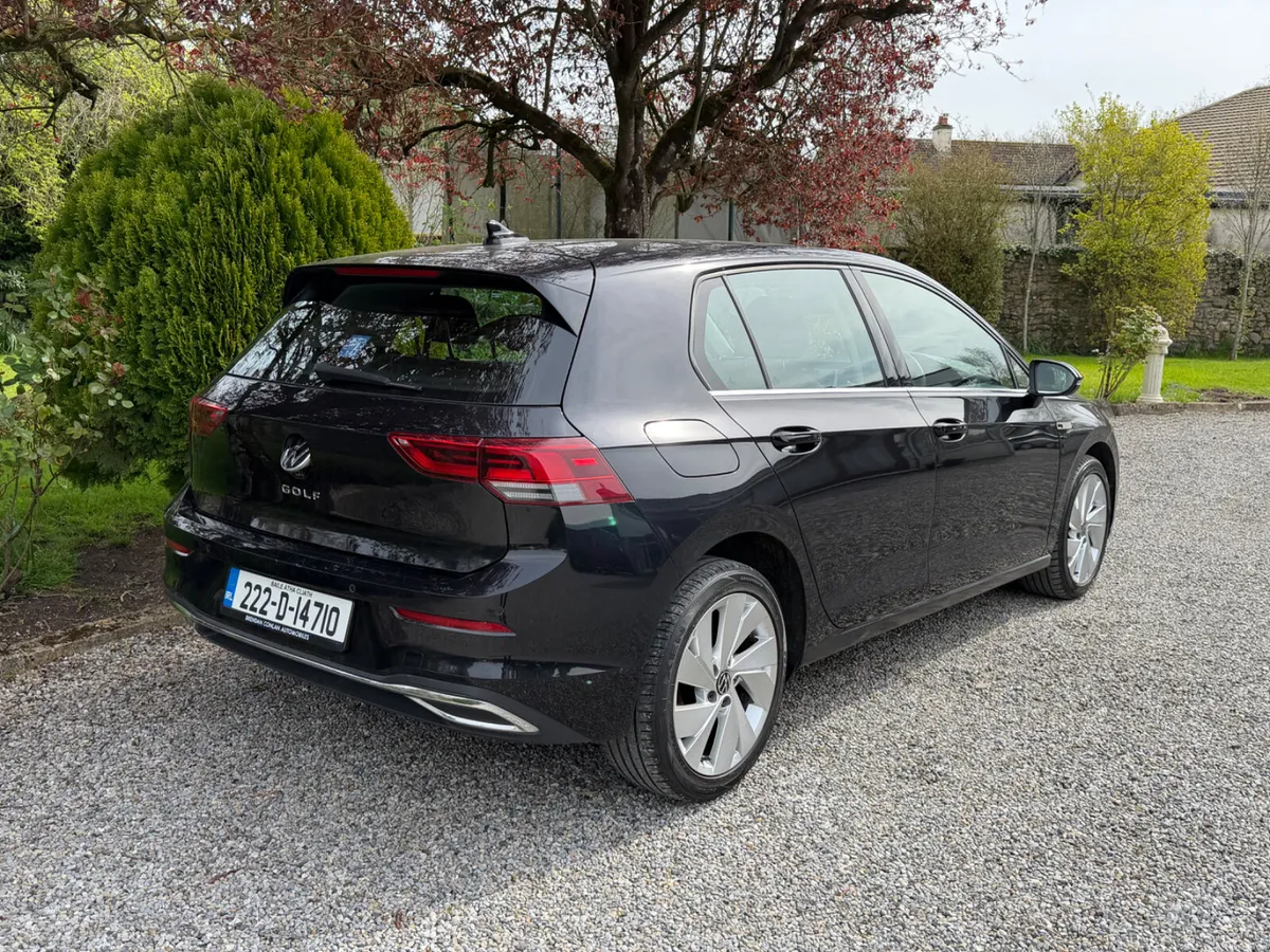 Volkswagen Golf Style - Image 4