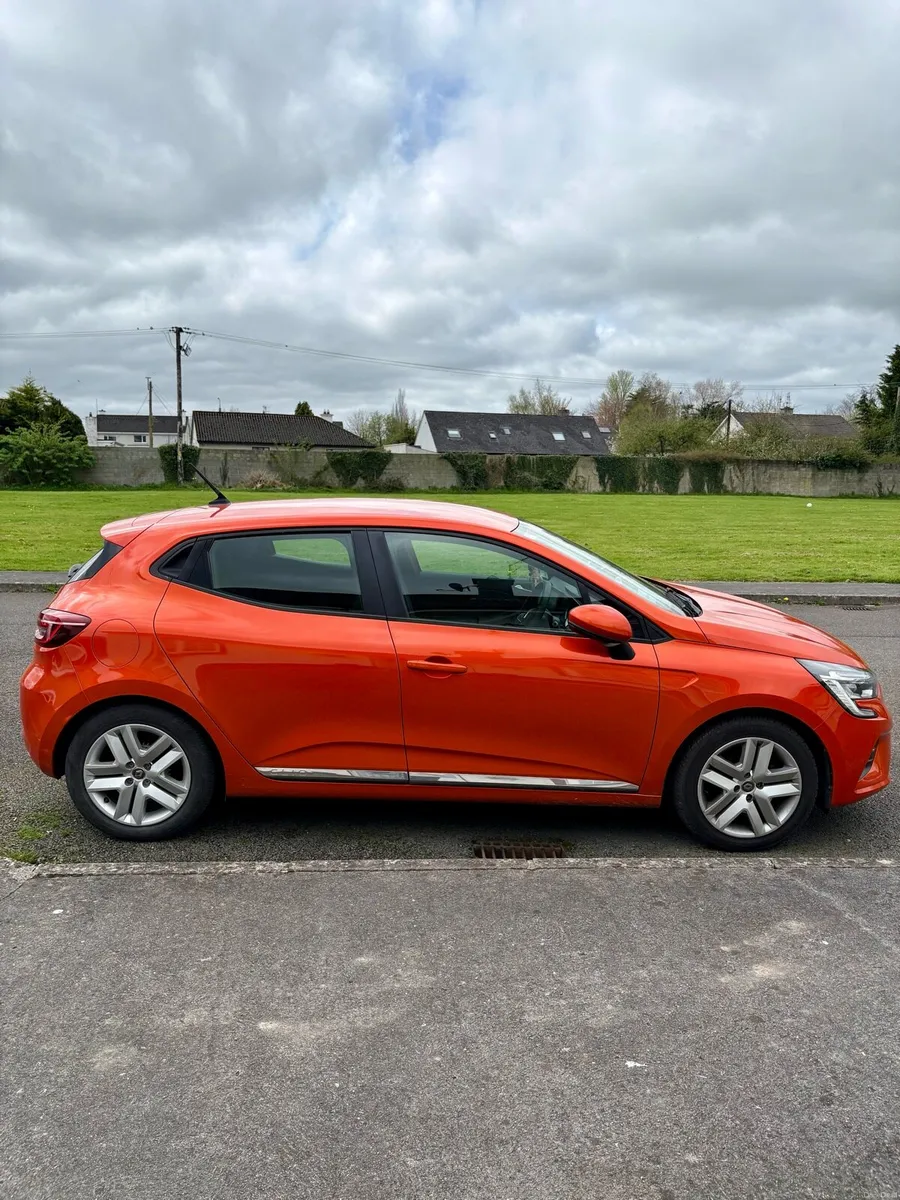 2021 Renault Clio 1.0 TCe | 13,000 km | Immaculate - Image 4