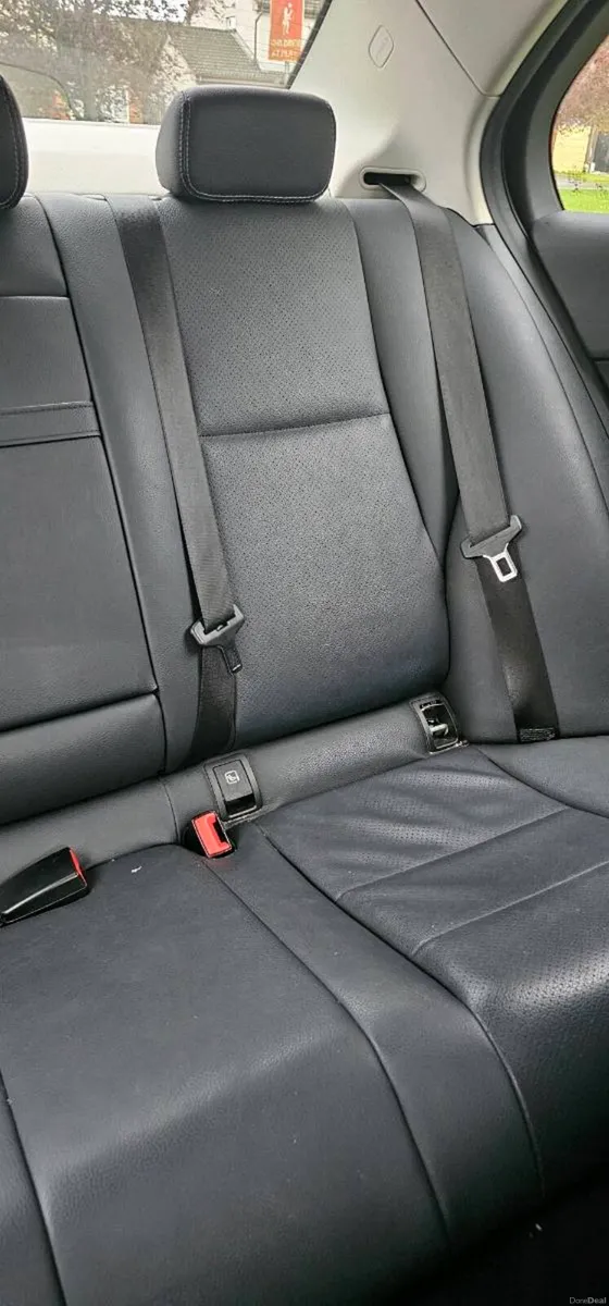 Mercedes C220d - Image 3