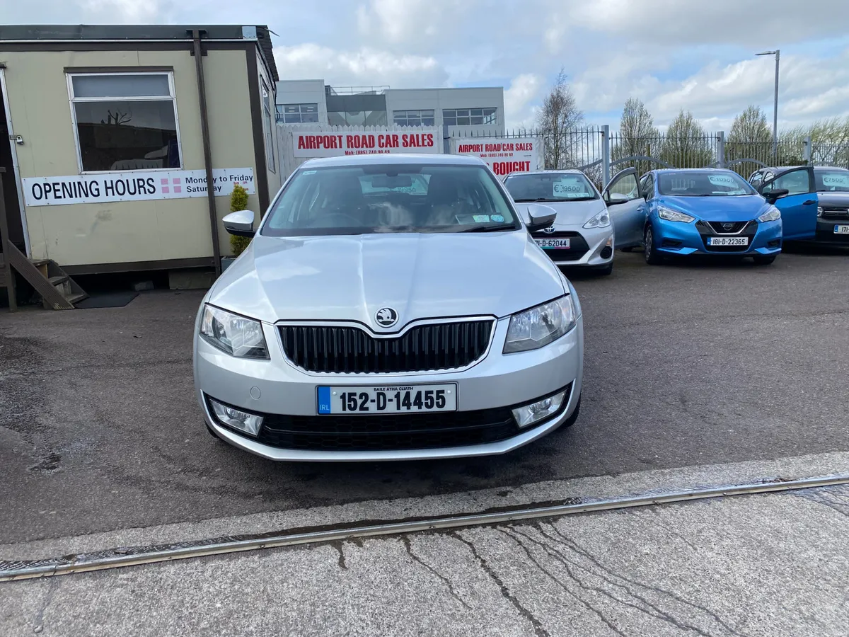 Skoda Octavia 2015 - Image 2