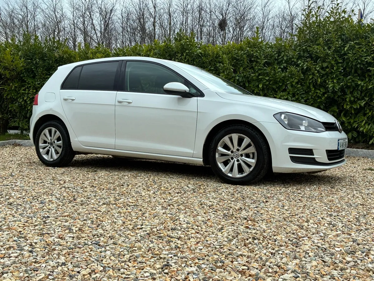 Volkswagen Golf - Image 1