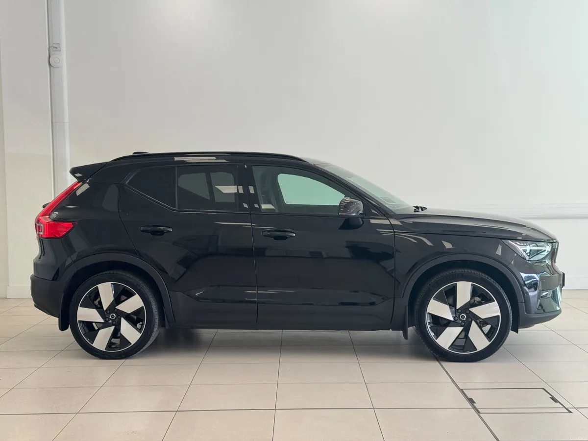 Volvo XC40 2023 - Image 3