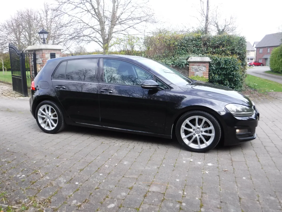 VW GOLF 1.2 AUTO COMFORTLINE LOW MILES - Image 2