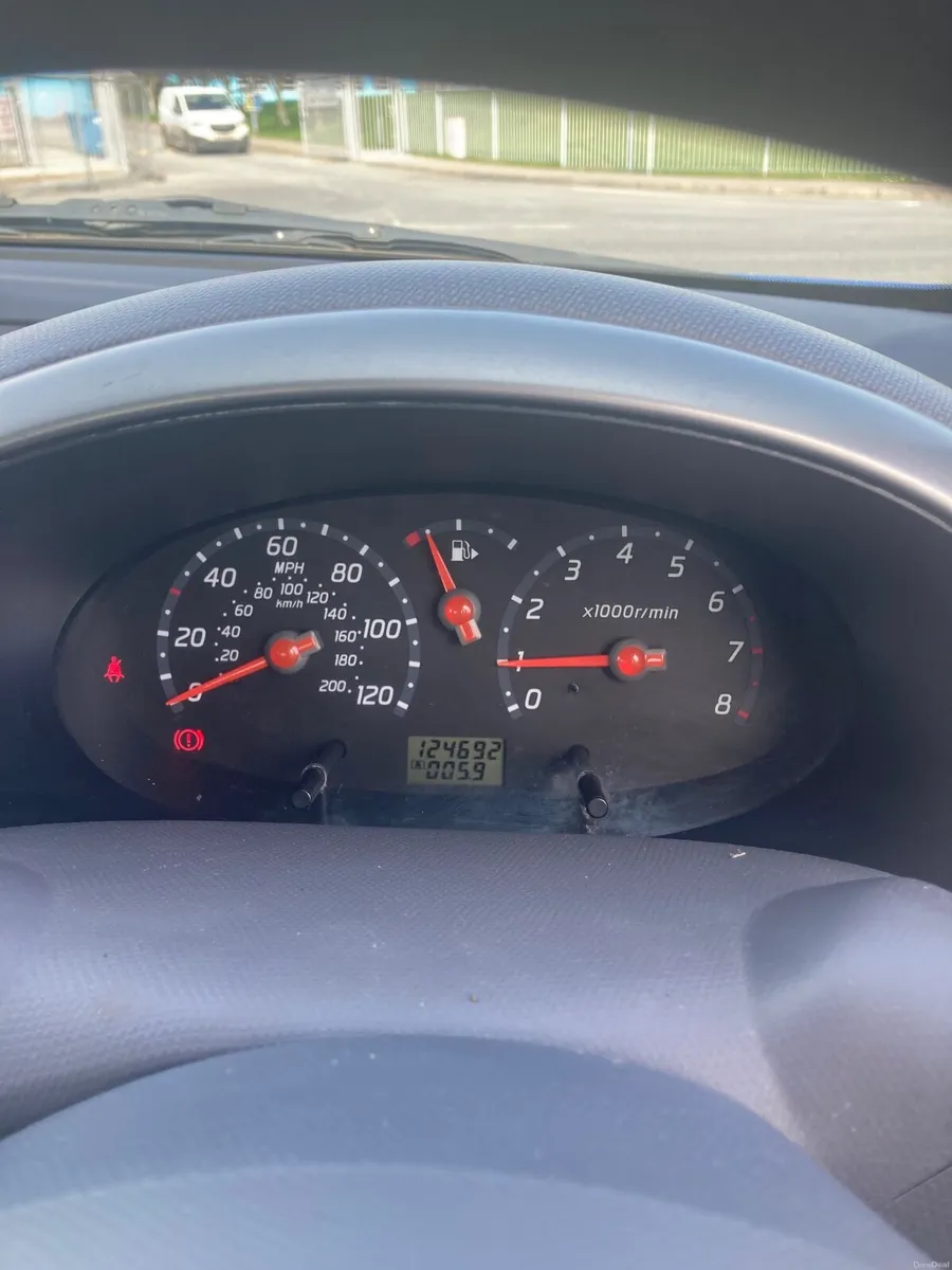 Nissan Micra 2003 - Image 2