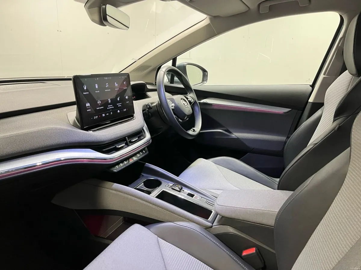 Skoda Enyaq IV 80 RWD - Reversing Camera - Sat Nav - Image 4