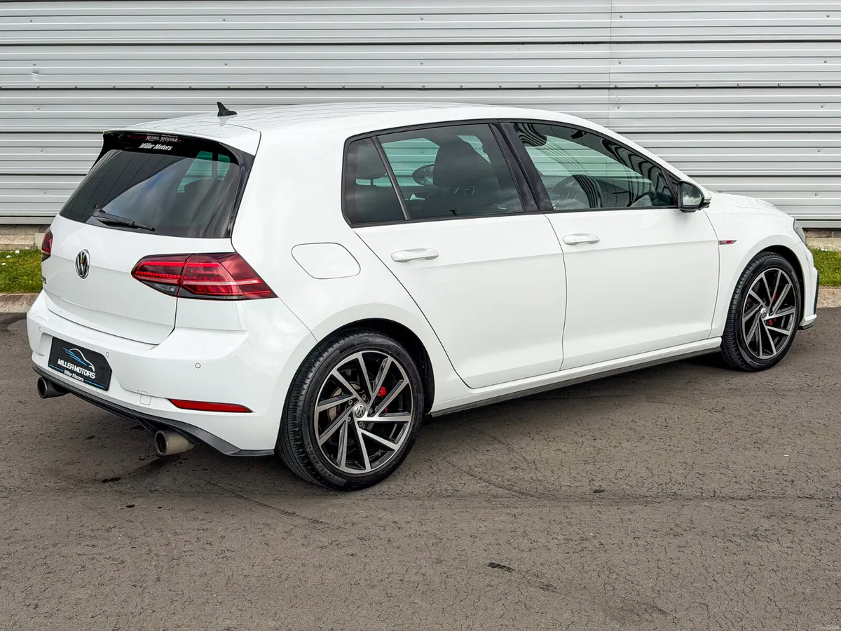 Volkswagen Golf GTI 172 Auto (digital dash) - Image 3