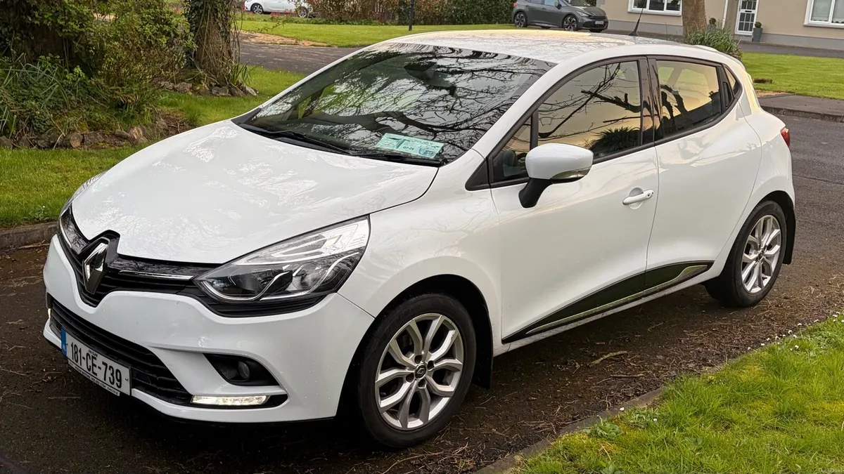 Renault Clio Dynamic Nav 1.2 Petrol - Image 2