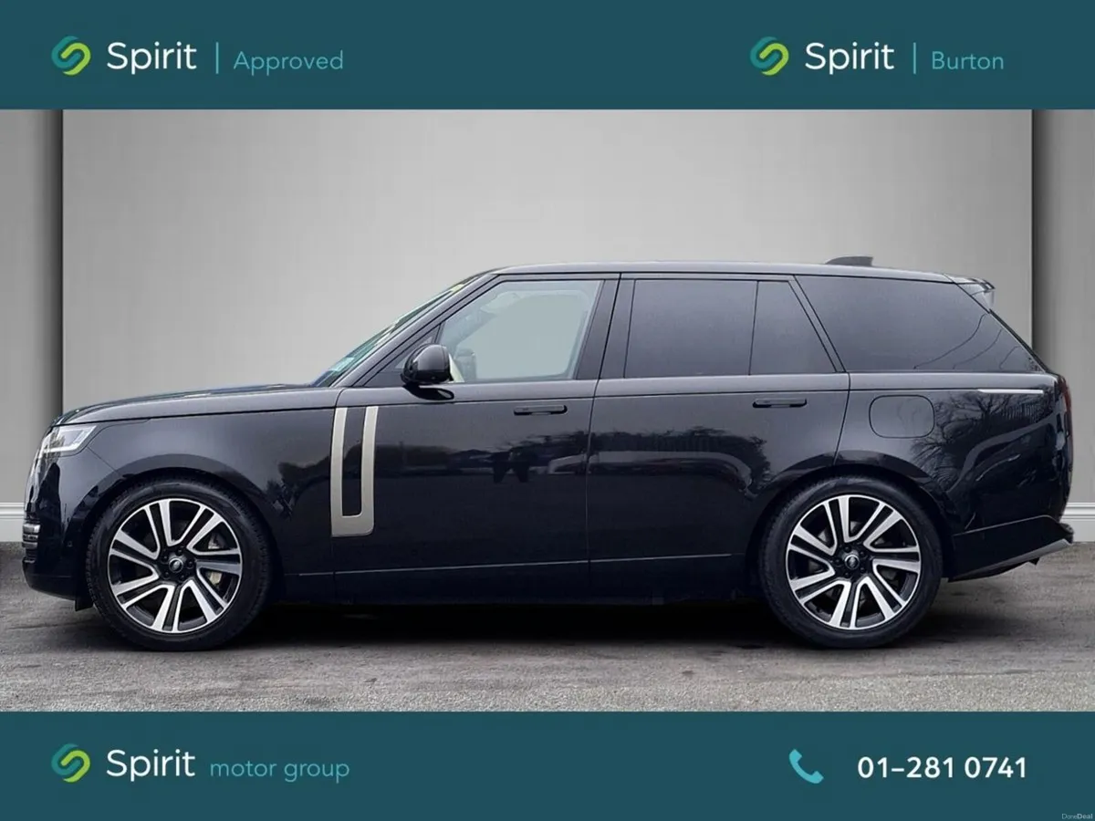 Land Rover Range Rover SWB 3.0  PHEV 3 YEARS WARRA - Image 6