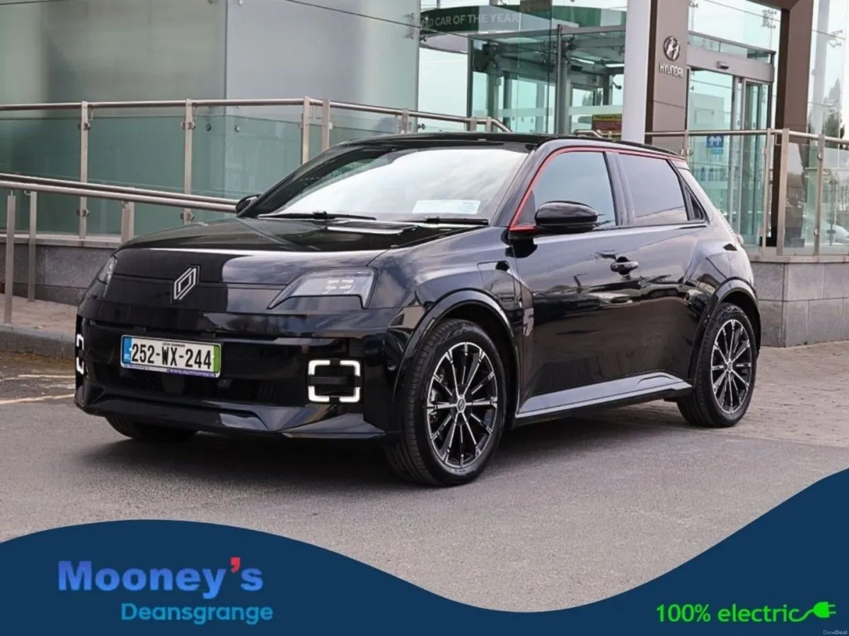 Renault 5 iconic 40kWh 120hp - Image 1