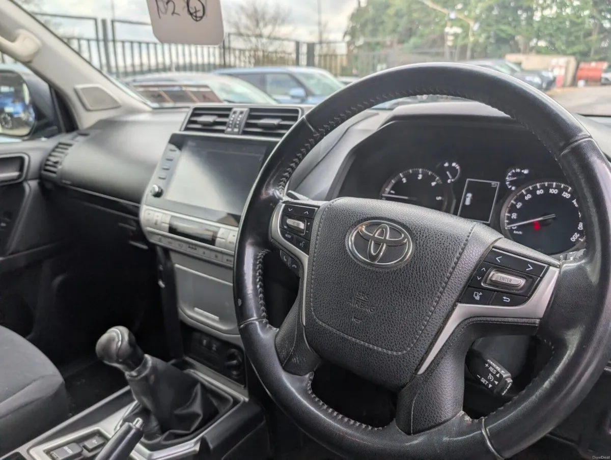 Toyota Land Cruiser LANDCRUISER LWB - Image 4