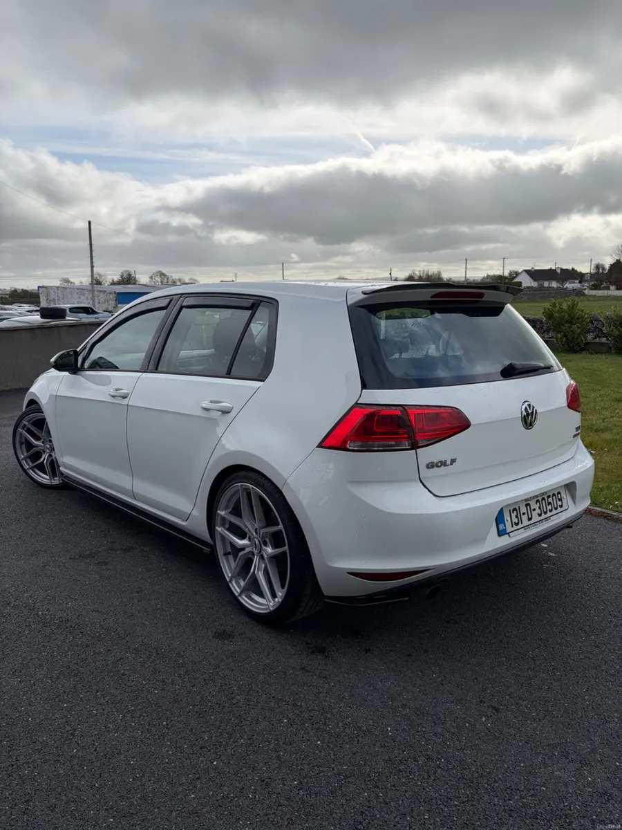 Volkswagen Golf 2013 - Image 3