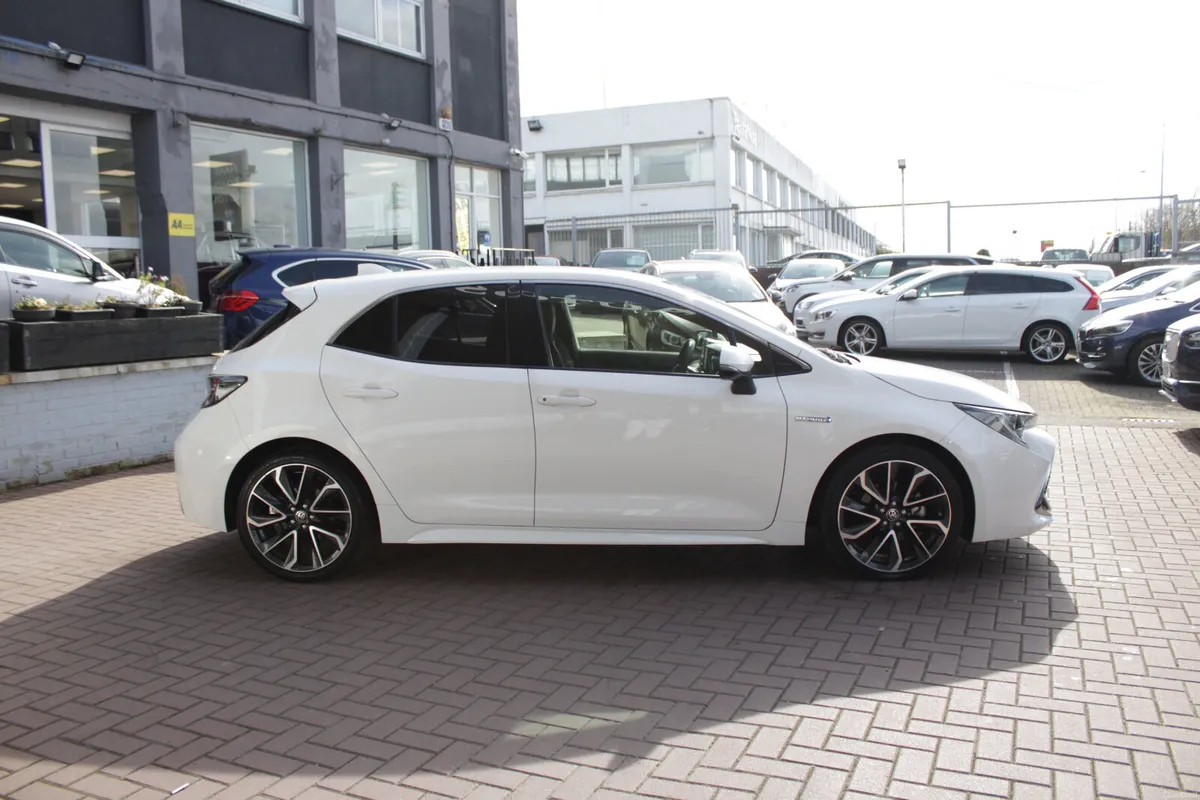 2018 TOYOTA COROLLA 1.8 SELF CHARGING HYBRID - Image 3