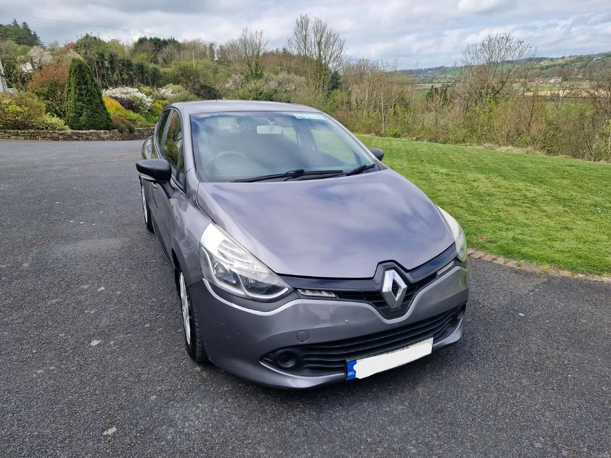 Renault Clio 2013 TCE 90 - Perfect first car - Image 2