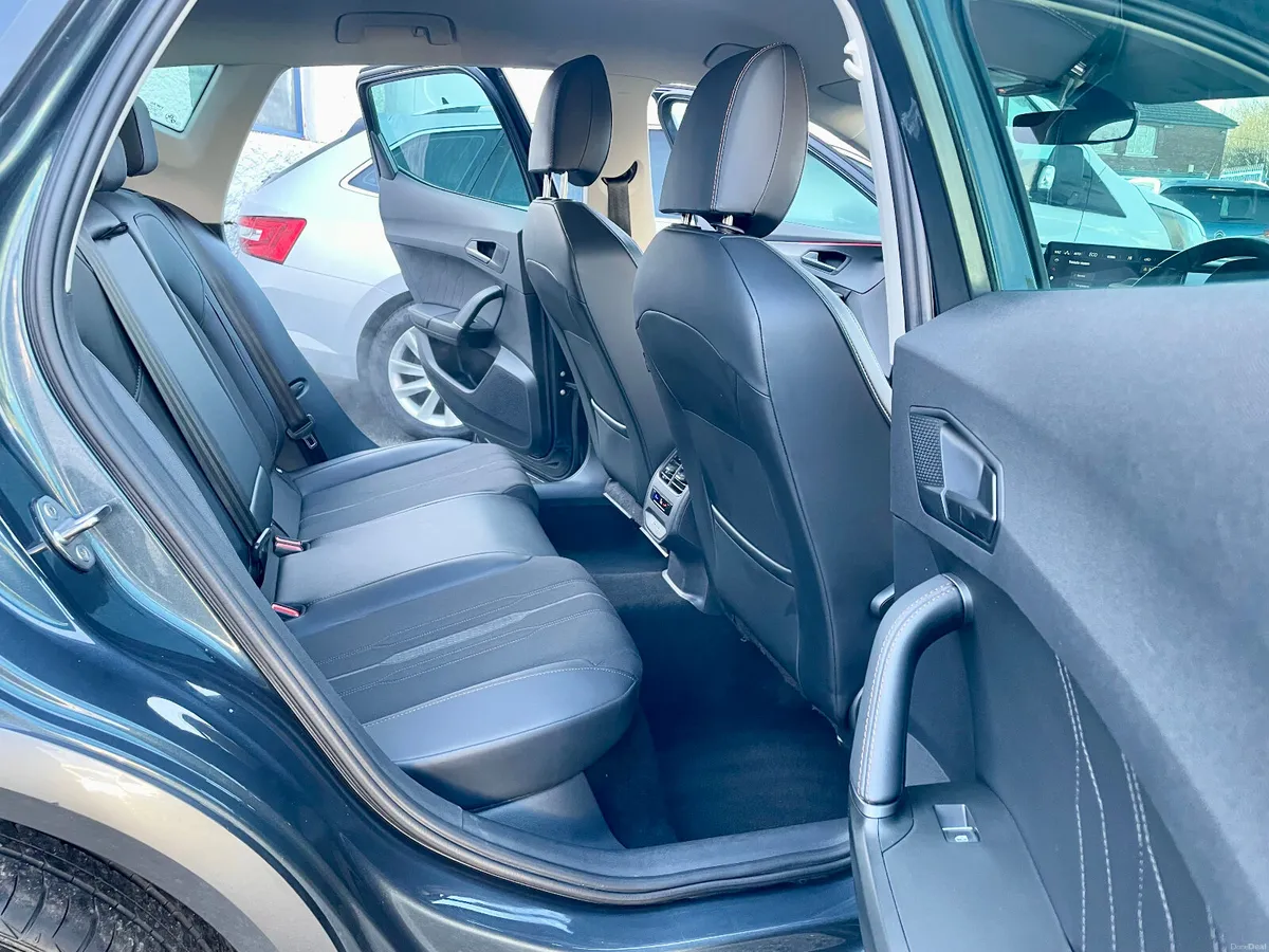 Cupra Formentor 1.4 E-Hybrid 204BHP PHEV Auto,2023 - Image 4