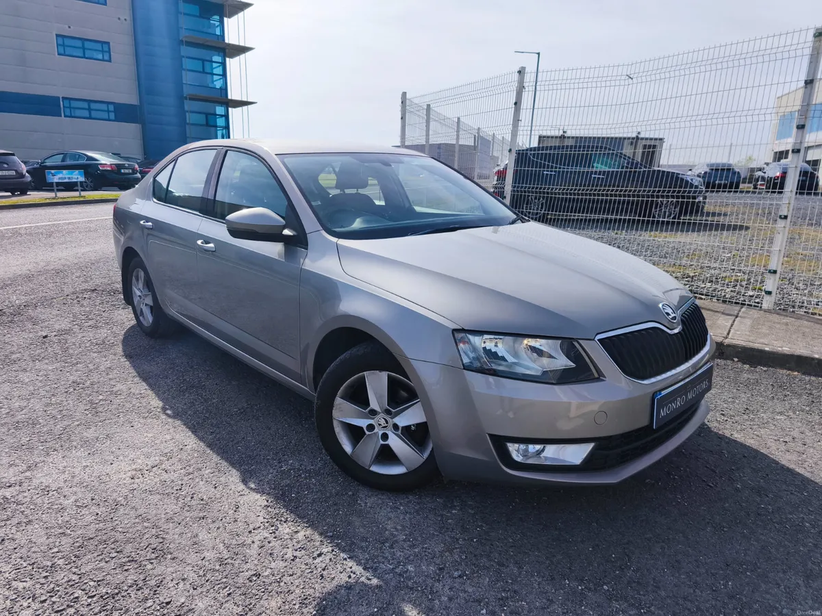 Skoda Octavia 1.6 TDI CR 105BHP DSG Active - Image 3
